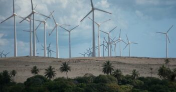Frost & Sullivan: Studie "The Global Wind Power Market, Forecast to 2025" prognostiziert Wachstum. Im Bild zu sehen: Das Windkraftwerk nahe der Bucht Uruau in Morro Branco an der Ostküste des Bundesstaates Ceara in Brasilien.