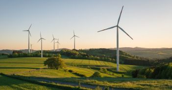 Qualitas Energy erwirbt vier Windkraftprojekte und stärkt seine (Foto: AdobeStock - Anselm _298834667)