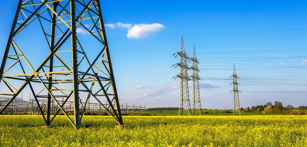 Herausforderungen für Verteilnetzbetreiber in (Foto: AdobeStock - spuno - 83549502)