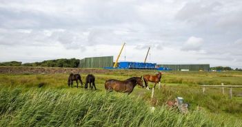 Grabenlose Amprion-Netzanbindung mit GRUNDORAM TAURUS minimiert Umweltbelastung und (Foto: TRACTO-TECHNIK GmbH & Co. KG)